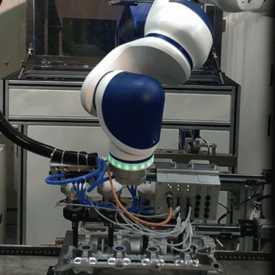 SIASUN Industrial Robot Arm with 3053 mm Reach, 120kg Max Payload, 6 DOF SR210